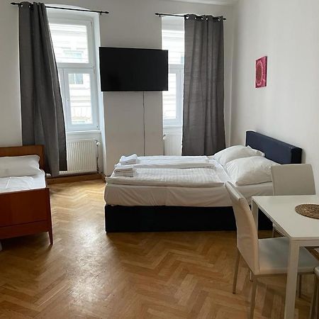 Отель Easybook-In Вена Экстерьер фото