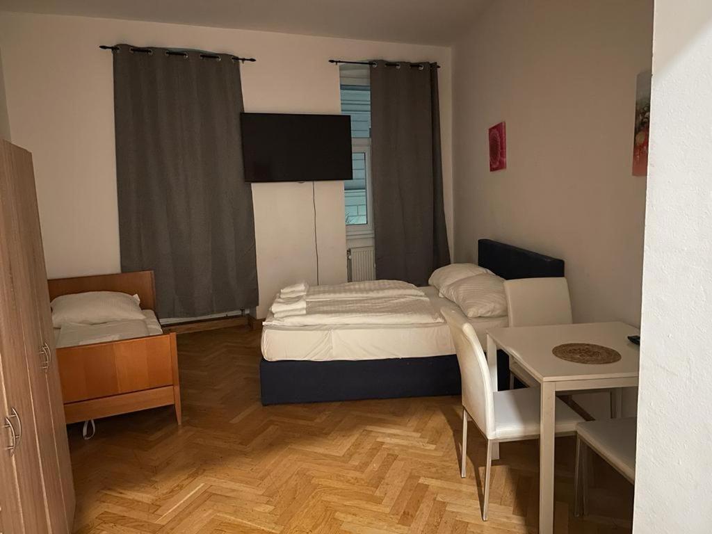 Отель Easybook-In Вена Экстерьер фото